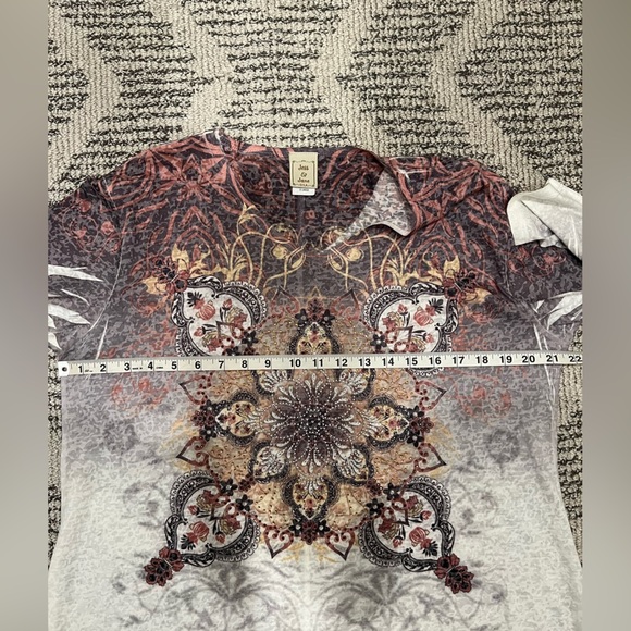 Jess & Jane Medallion Rhinestone Top Blouse - Picture 6 of 9